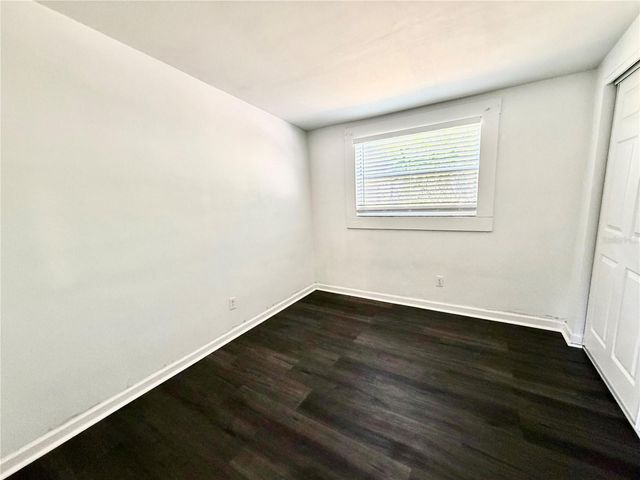 650 NEWTON AVENUE S, St Petersburg, FL 33701