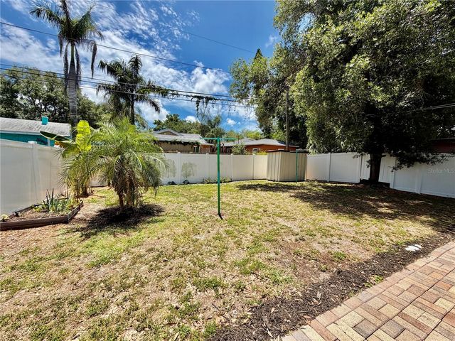 650 NEWTON AVENUE S, St Petersburg, FL 33701