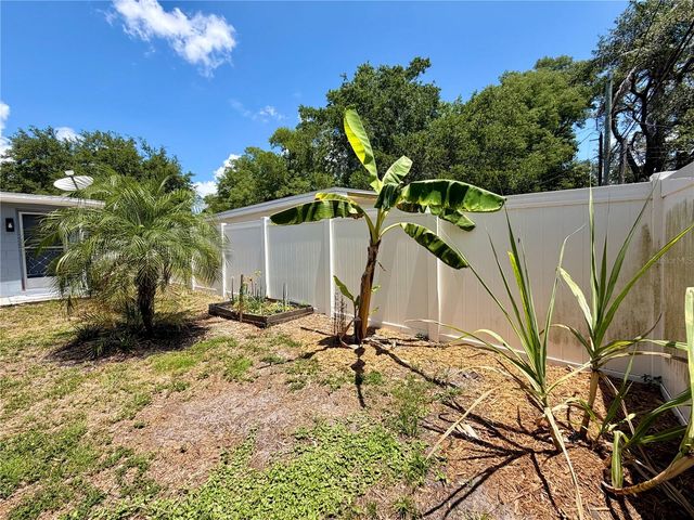 650 NEWTON AVENUE S, St Petersburg, FL 33701