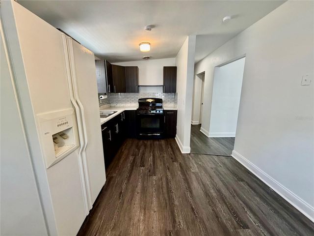 650 NEWTON AVENUE S, St Petersburg, FL 33701