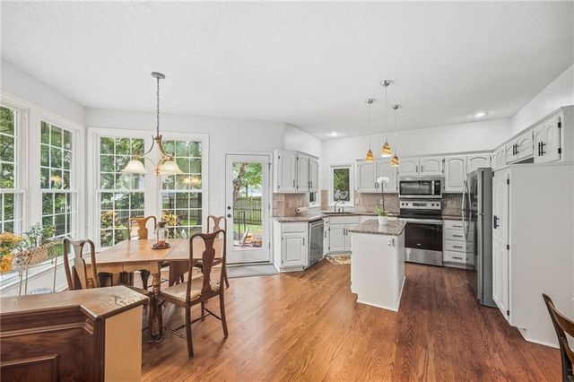 9601 W 129 Street, Overland Park, KS 66213