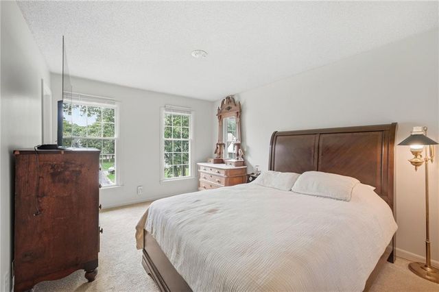 9601 W 129 Street, Overland Park, KS 66213