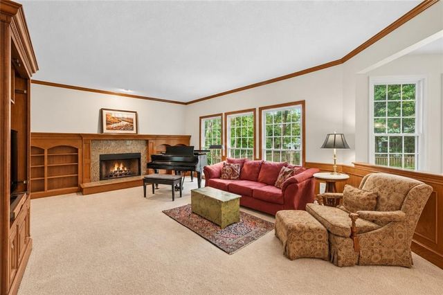 9601 W 129 Street, Overland Park, KS 66213