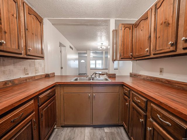 646 E Maryland Street, Evansville, IN 47711