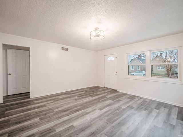 646 E Maryland Street, Evansville, IN 47711