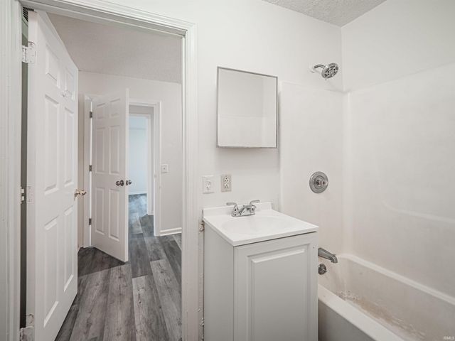 646 E Maryland Street, Evansville, IN 47711