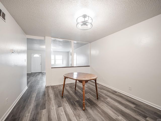 646 E Maryland Street, Evansville, IN 47711