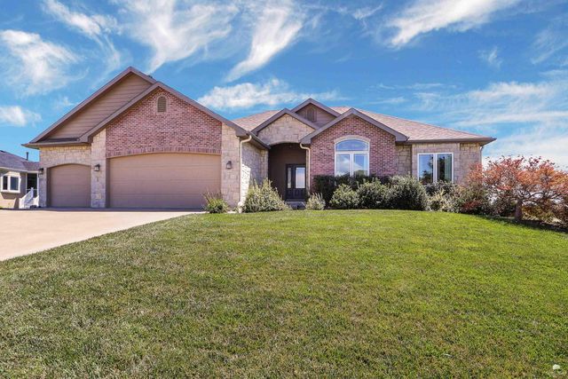 3605 Eastridge Circle, Manhattan, KS 66503