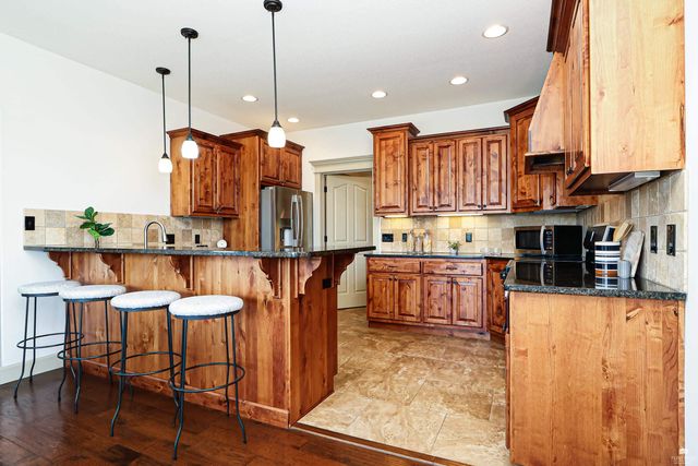 3605 Eastridge Circle, Manhattan, KS 66503