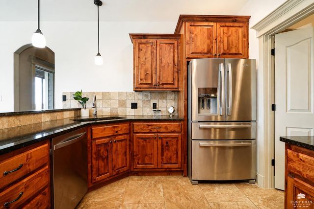 3605 Eastridge Circle, Manhattan, KS 66503