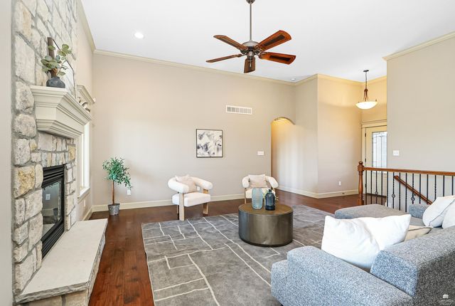3605 Eastridge Circle, Manhattan, KS 66503