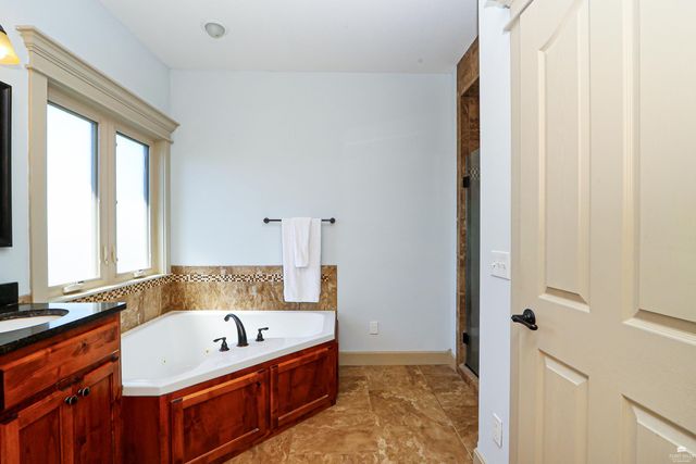 3605 Eastridge Circle, Manhattan, KS 66503