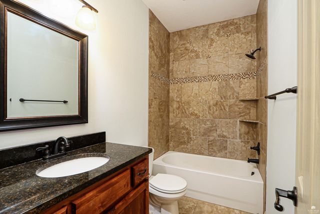 3605 Eastridge Circle, Manhattan, KS 66503