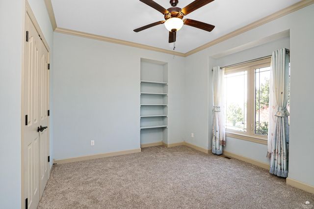 3605 Eastridge Circle, Manhattan, KS 66503
