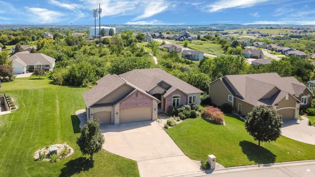 3605 Eastridge Circle, Manhattan, KS 66503