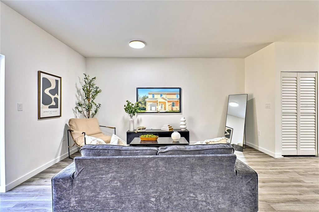 Image 7 of property listing at 1593 NW 29TH ROAD 5, Gainesville, FL 32605