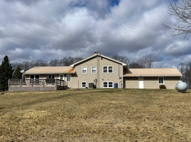 N2349 Overgaard Road, Elroy, WI 53929