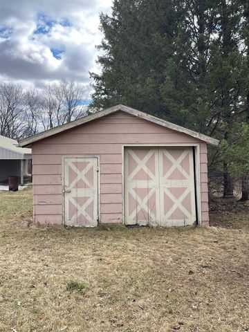 N2349 Overgaard Road, Elroy, WI 53929