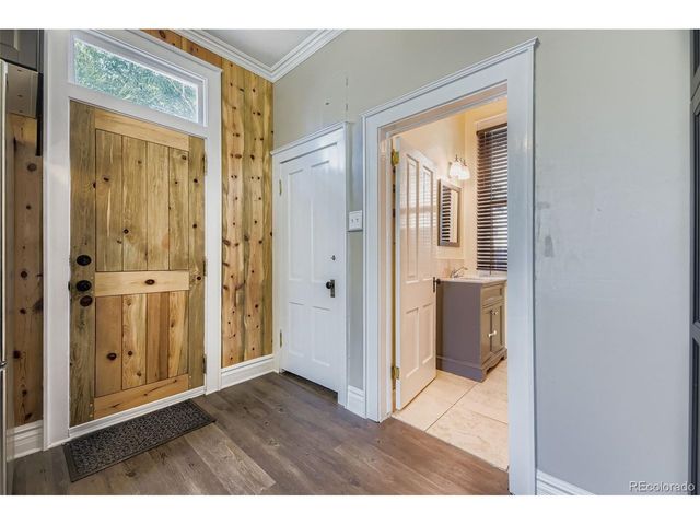 1113 N Washington St, Denver, CO 80203