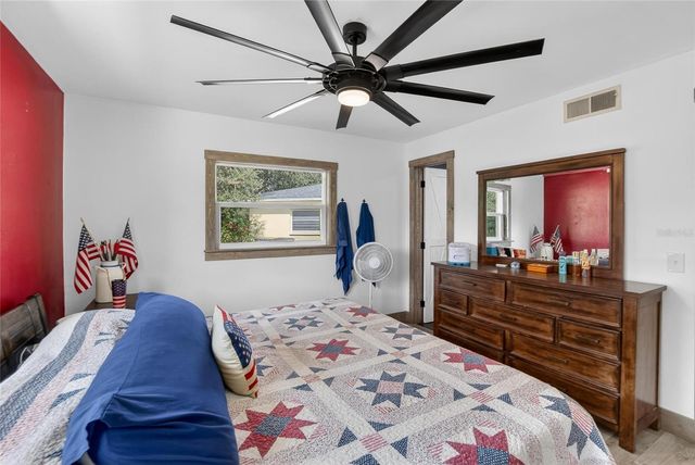 5 N KEYSTONE DRIVE, Clearwater, FL 33755