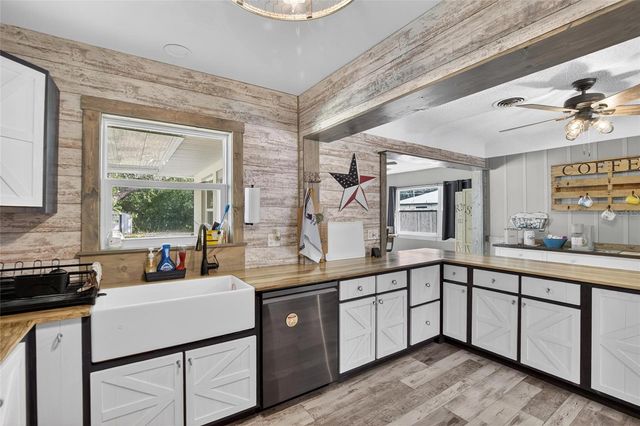 5 N KEYSTONE DRIVE, Clearwater, FL 33755