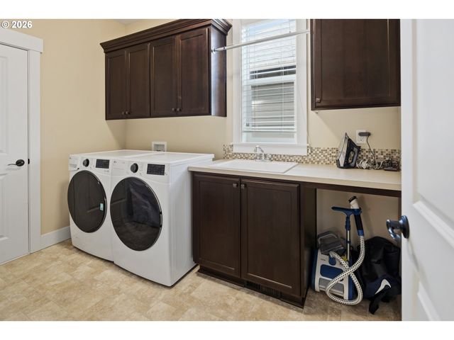 15362 Nw DELIA St, Portland, OR 97229