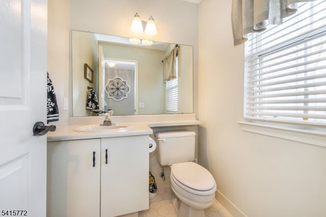 4607 Patterson St, Bridgewater Twp., NJ 08807