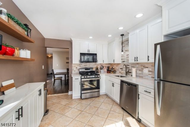 4607 Patterson St, Bridgewater Twp., NJ 08807