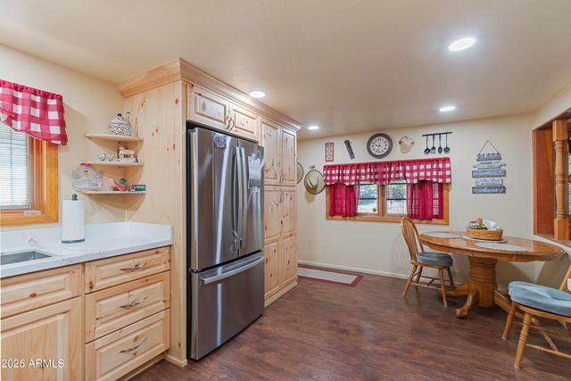 2027 WILDERNESS Drive, Overgaard, AZ 85933