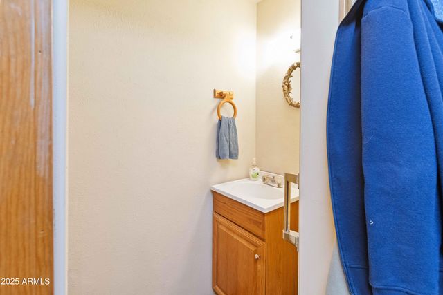 2027 WILDERNESS Drive, Overgaard, AZ 85933