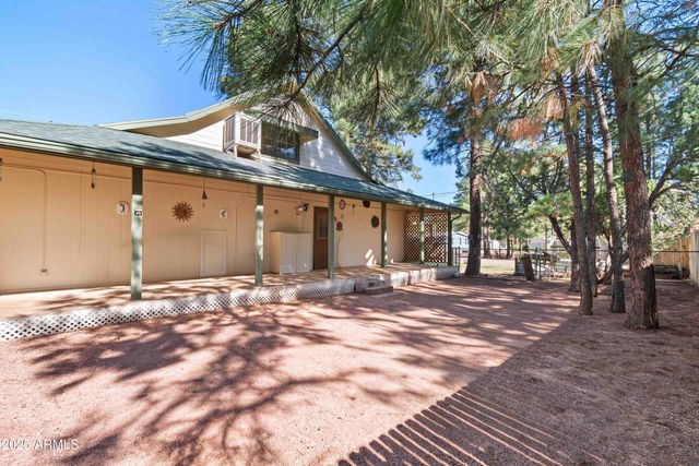 2027 WILDERNESS Drive, Overgaard, AZ 85933