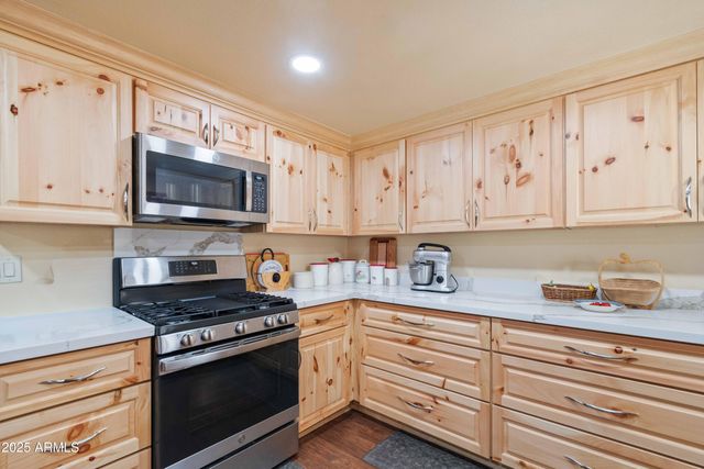 2027 WILDERNESS Drive, Overgaard, AZ 85933