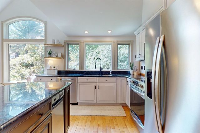 22 Old Cambridge Turnpike, Lincoln, MA 01773
