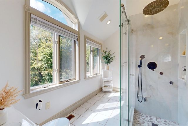 22 Old Cambridge Turnpike, Lincoln, MA 01773
