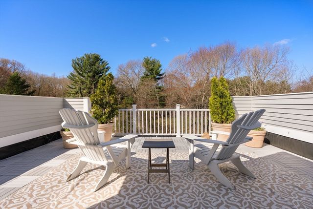 22 Old Cambridge Turnpike, Lincoln, MA 01773