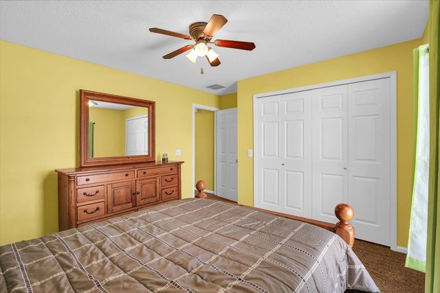 609 Pheasant Run Road, Tuscola, IL 61953