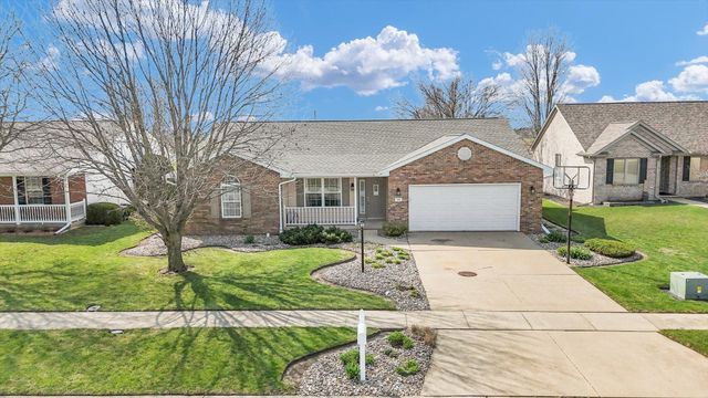 609 Pheasant Run Road, Tuscola, IL 61953