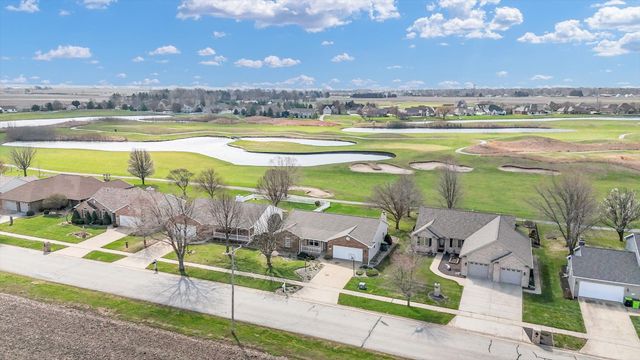 609 Pheasant Run Road, Tuscola, IL 61953