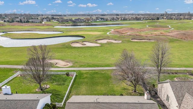 609 Pheasant Run Road, Tuscola, IL 61953