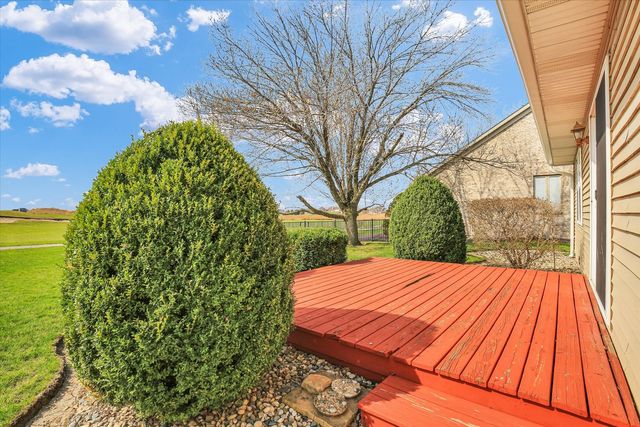 609 Pheasant Run Road, Tuscola, IL 61953