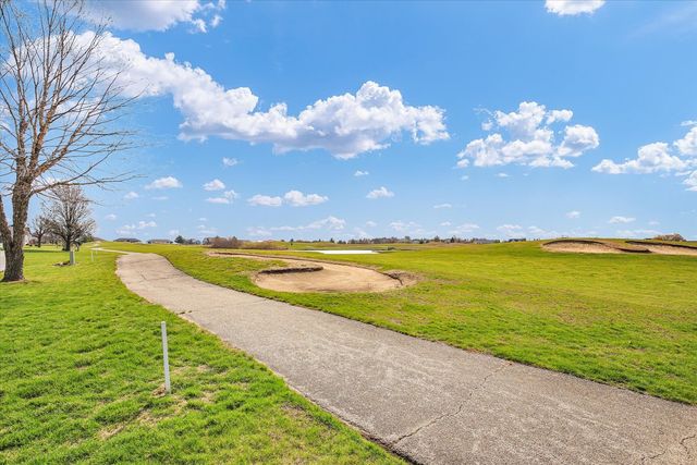 609 Pheasant Run Road, Tuscola, IL 61953