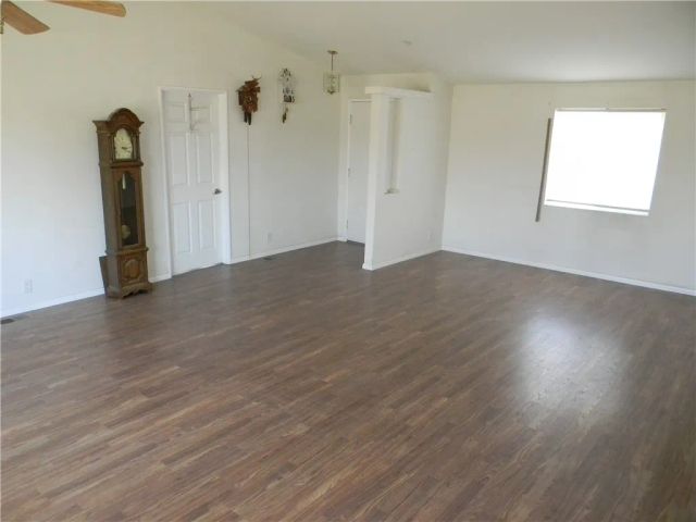 16846 E Avenue T, Llano, CA 93544