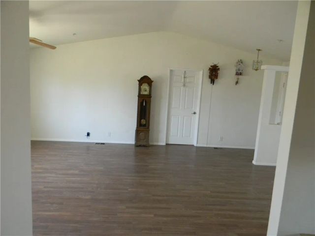 16846 E Avenue T, Llano, CA 93544