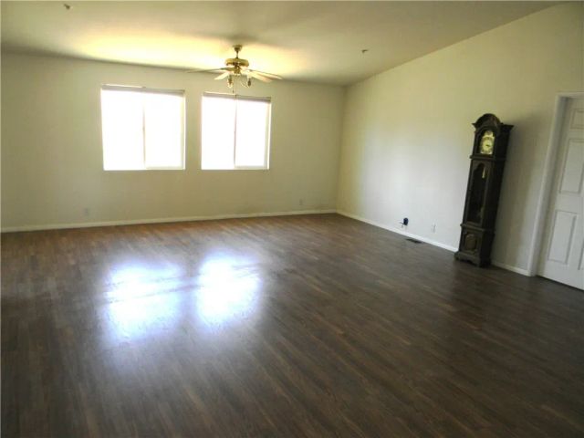 16846 E Avenue T, Llano, CA 93544