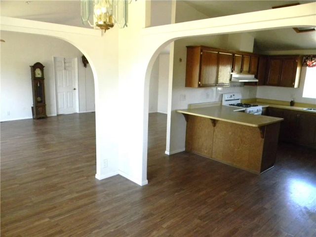 16846 E Avenue T, Llano, CA 93544