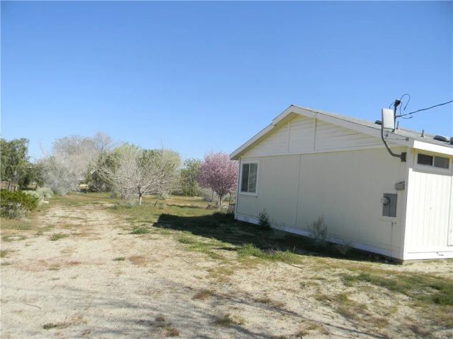 16846 E Avenue T, Llano, CA 93544