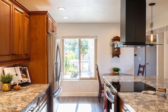 5442 S HURRICANE Court, Tempe, AZ 85283