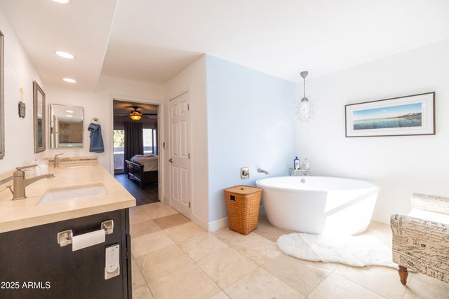 5442 S HURRICANE Court, Tempe, AZ 85283