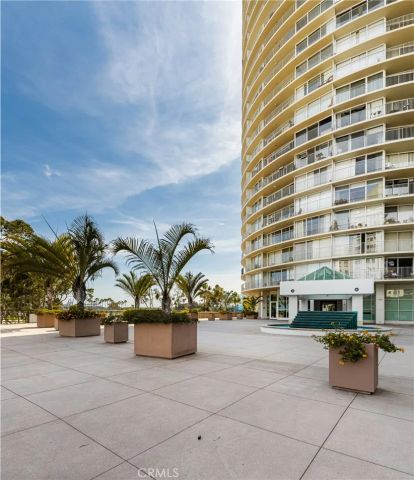 700 E Ocean 2406, Long Beach, CA 90802