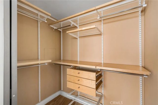 700 E Ocean 2406, Long Beach, CA 90802